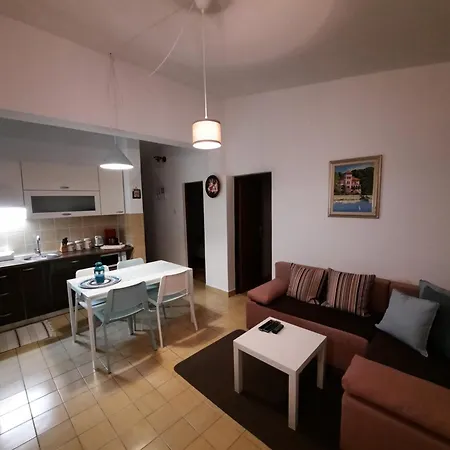 Darko Apartament *