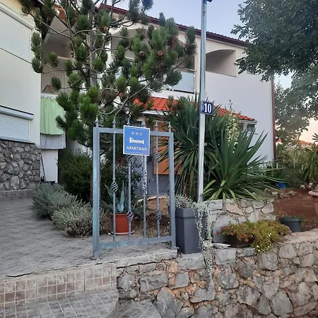 Darko Apartmán